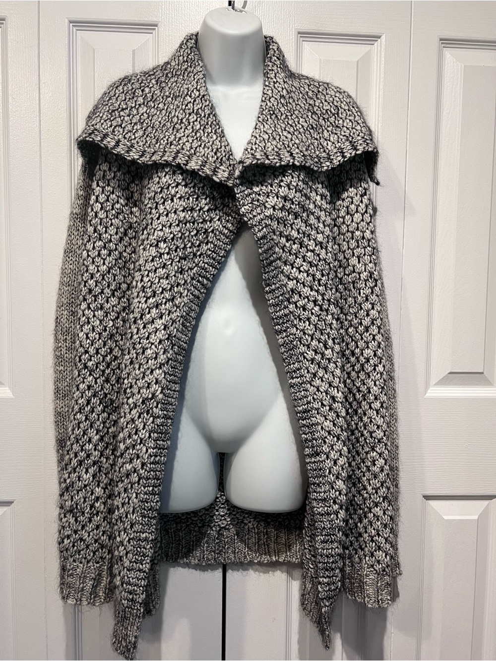 Theory Black/White Wool Blend Open Face Chunky Knit Cardigan Sweater Size M